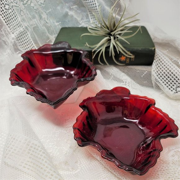 Anchor Hocking Ruby Red Glass Maple Leaf CandyDish - Picture 6 of 7